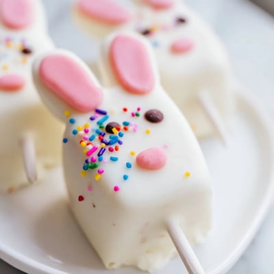 White Chocolate Bunny Cakesicles